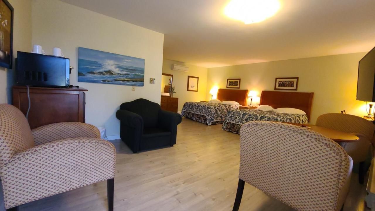 Bay Motel