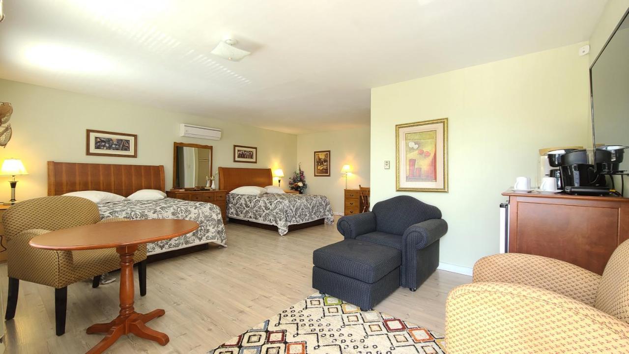 Bay Motel *